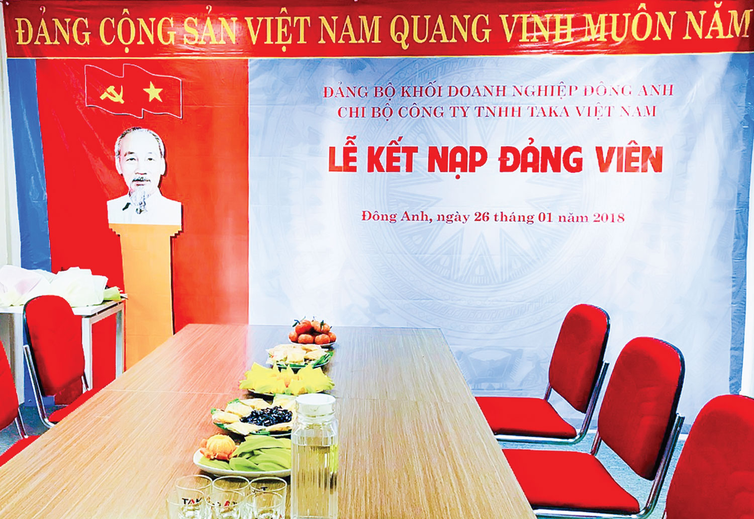 Lễ kết nạp Đảng viên chi bộ Công ty TNHH Taka Việt Nam