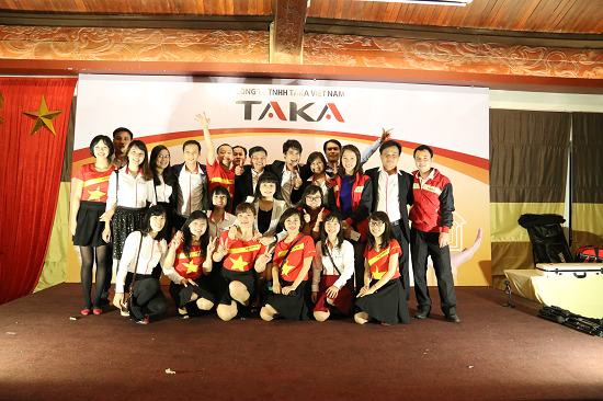 Sôi động lễ tổng kết cuối năm 2014 của công ty Taka Việt Nam